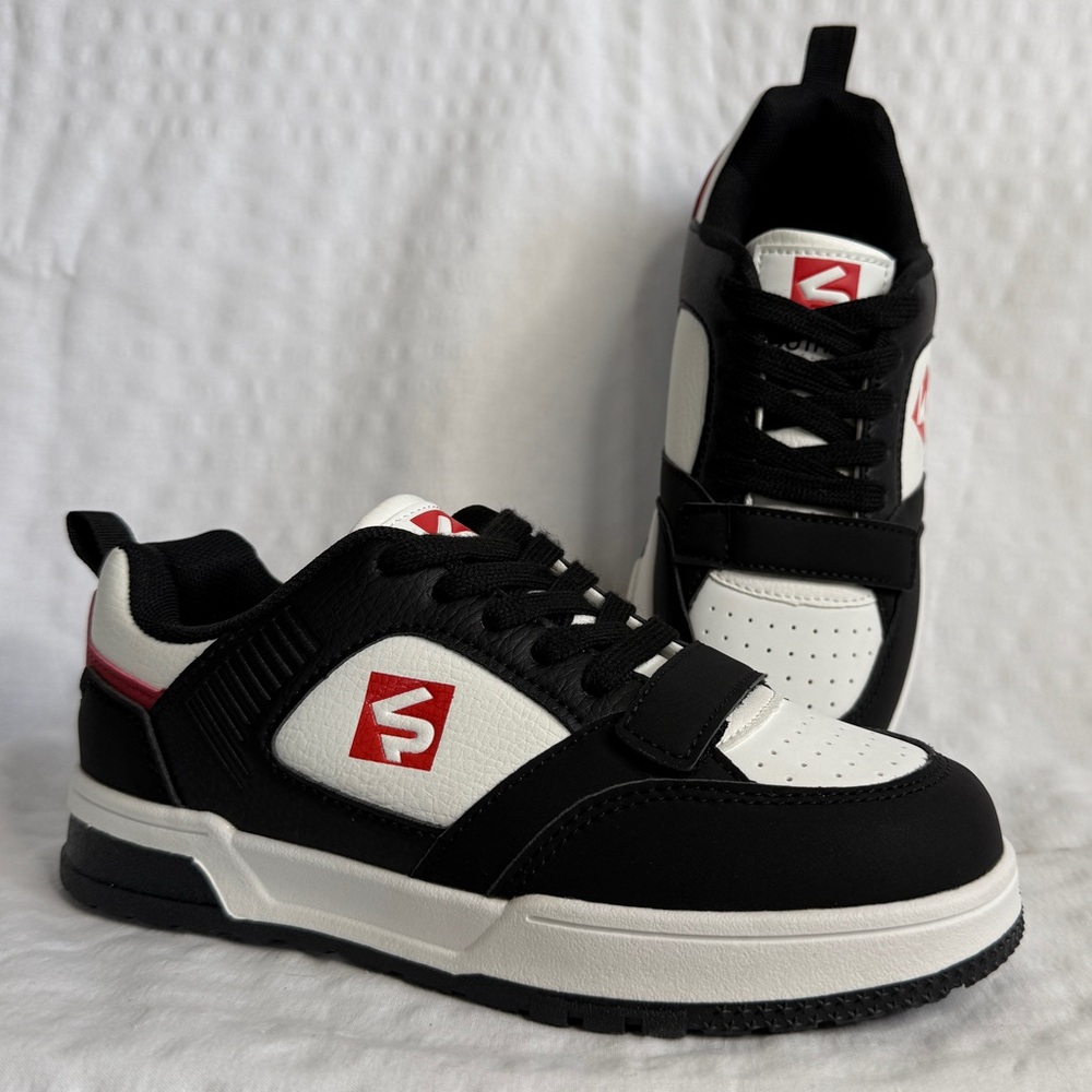 South Pole Low-Top SB-Style Black, White Red Kids Athletic Sneakers Boys size 4